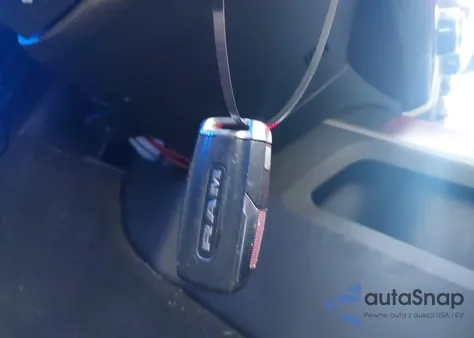 2019 Ram 1500 Big Horn/Lone Star 4X2 5'7 Box from USA, damaged, VIN 1C6RREFT0KN616290